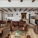 Luxury Retreat & Villa Fužine