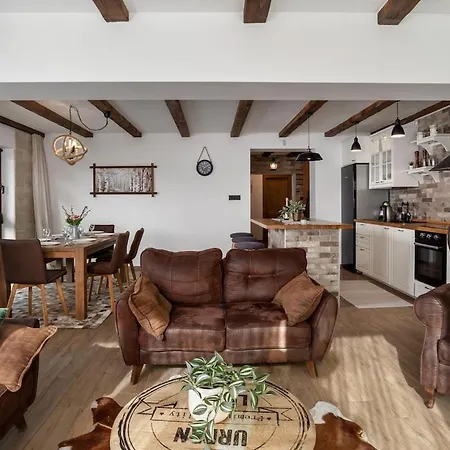 Luxury Retreat & Villa Fužine
