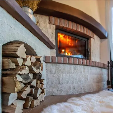 Luxury Retreat & *