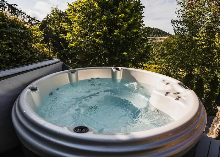 Luxury Retreat & Villa Fužine